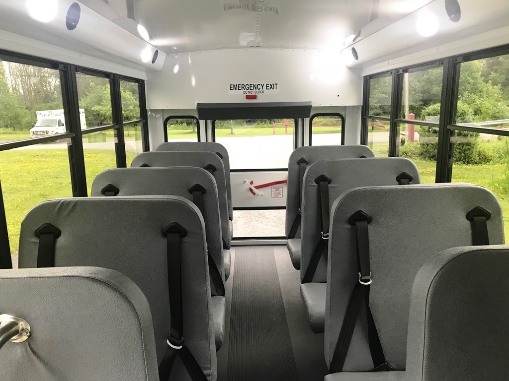 Pea Pods Child Care Bus - 12