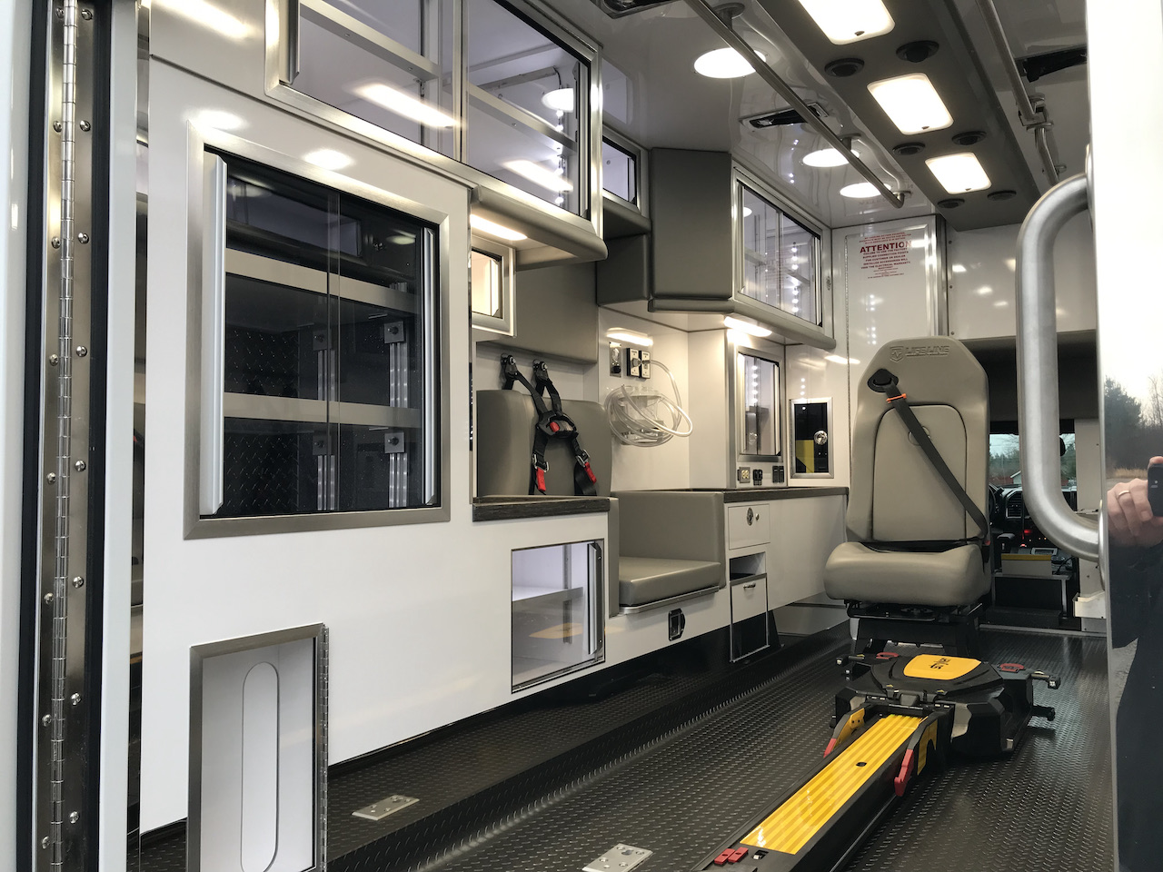 Life-Line-Ambulance-Piseco-14