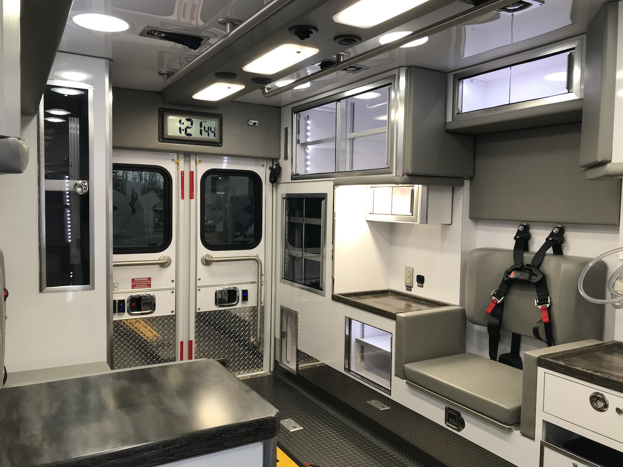 Life-Line-Ambulance-Piseco-20