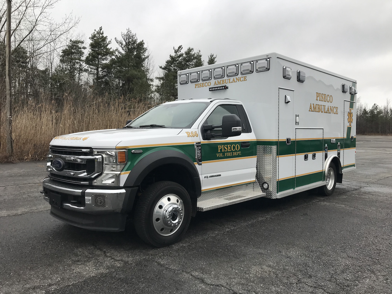 Life-Line-Ambulance-Piseco-3