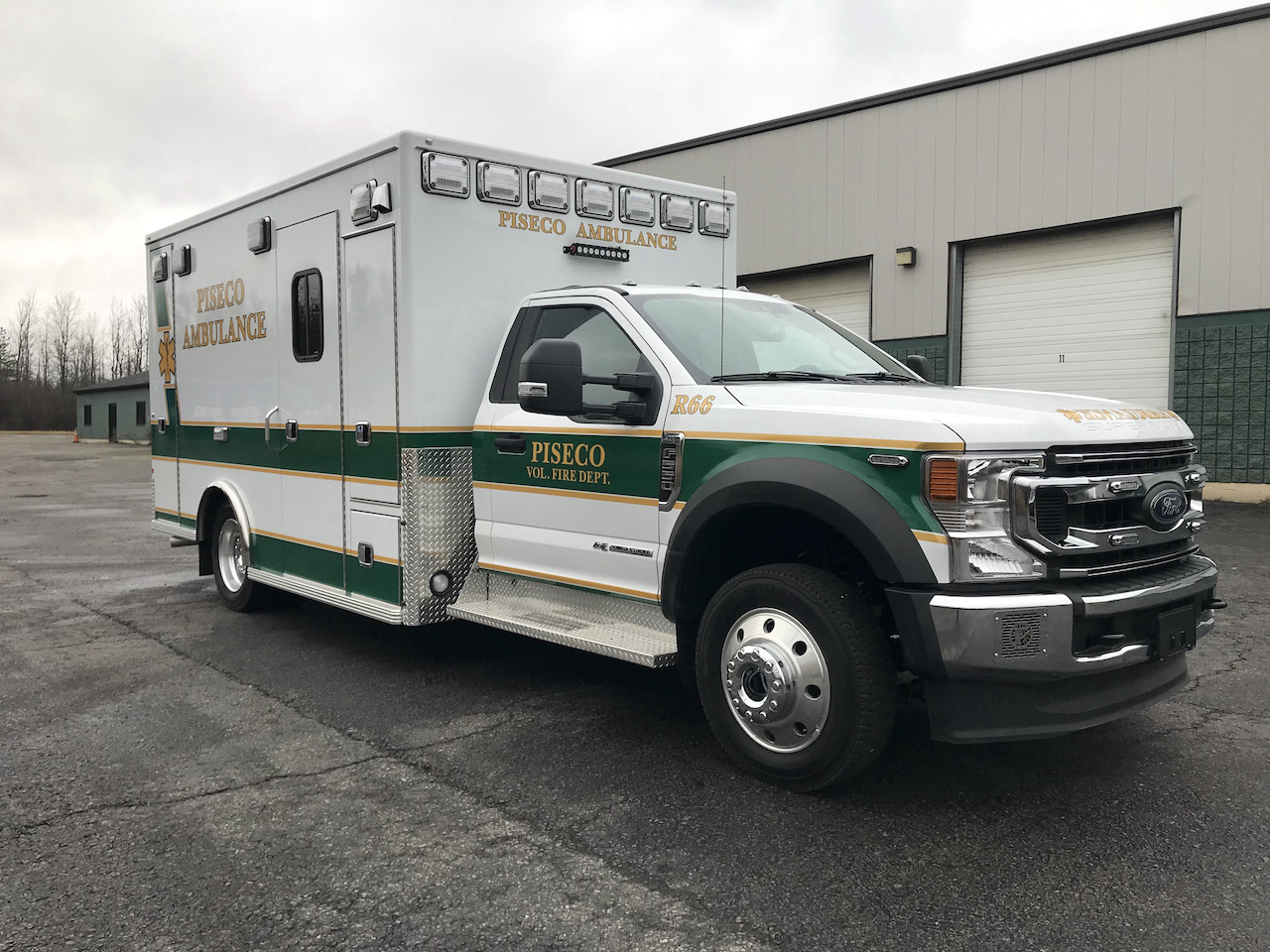 Life-Line-Ambulance-Piseco-5