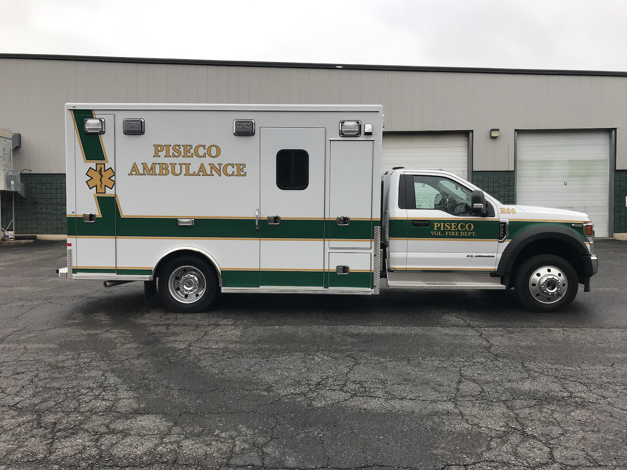 Life-Line-Ambulance-Piseco-6