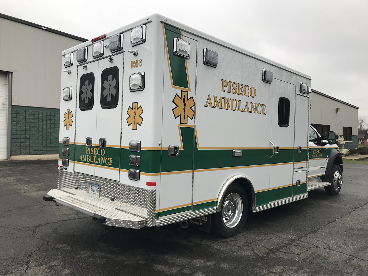 Life-Line-Ambulance-Piseco-7