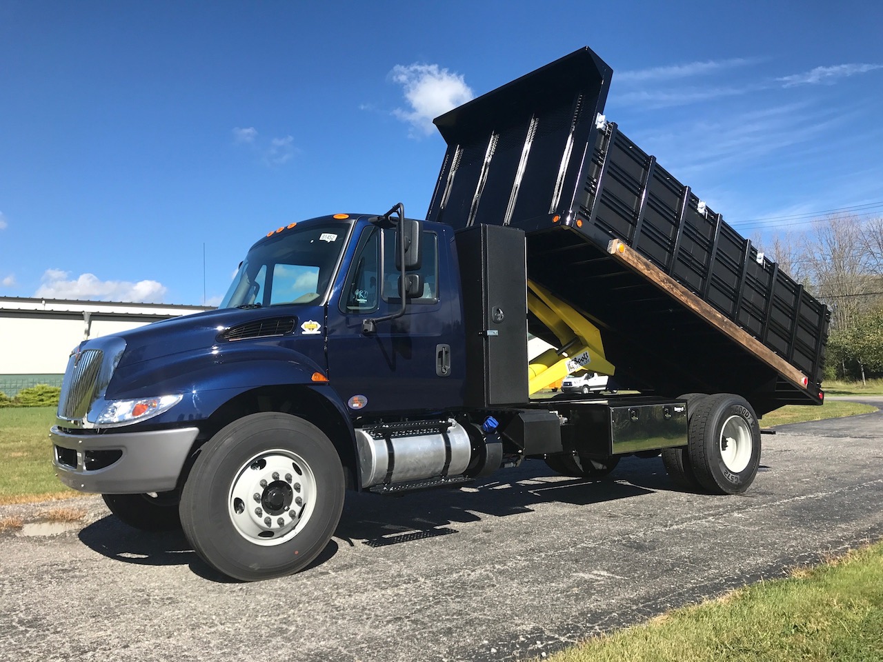 Seaonsal Landscaping - Dump Body - 1