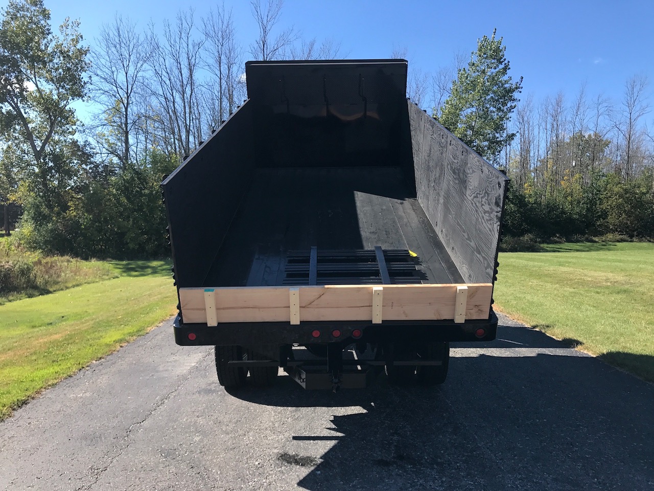 Seaonsal Landscaping - Dump Body - 6