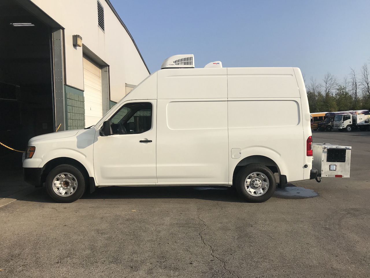 Mobile-Dog-Grooming-Van-46