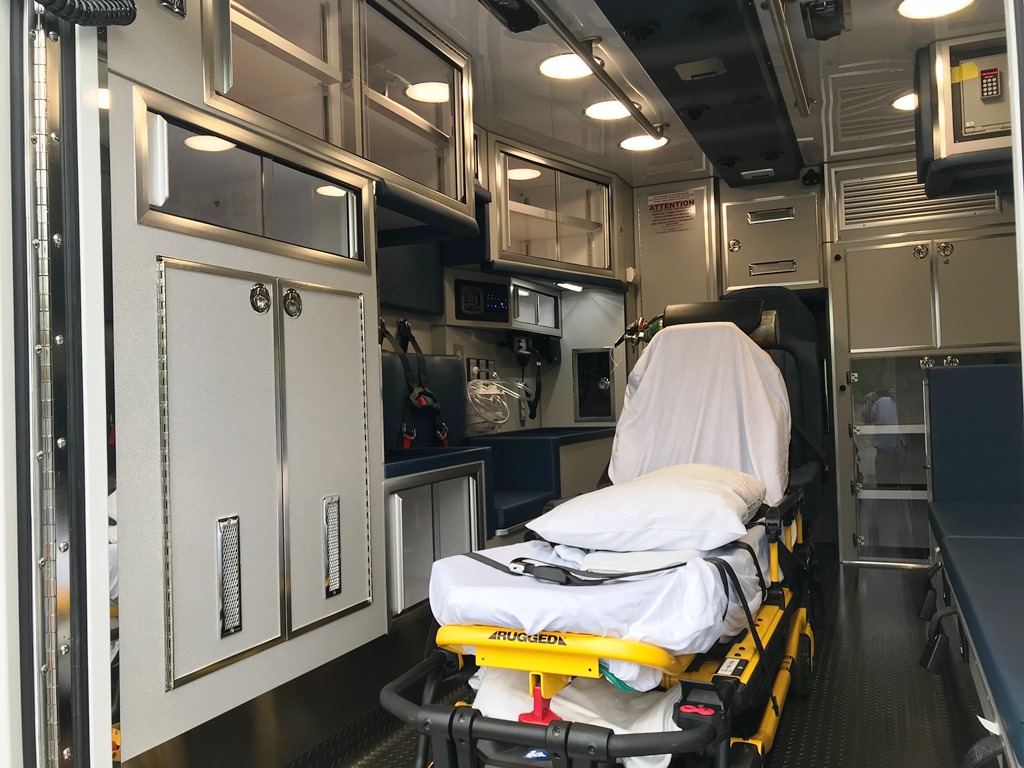 Middlesex-Life-Line-Ambulance-11