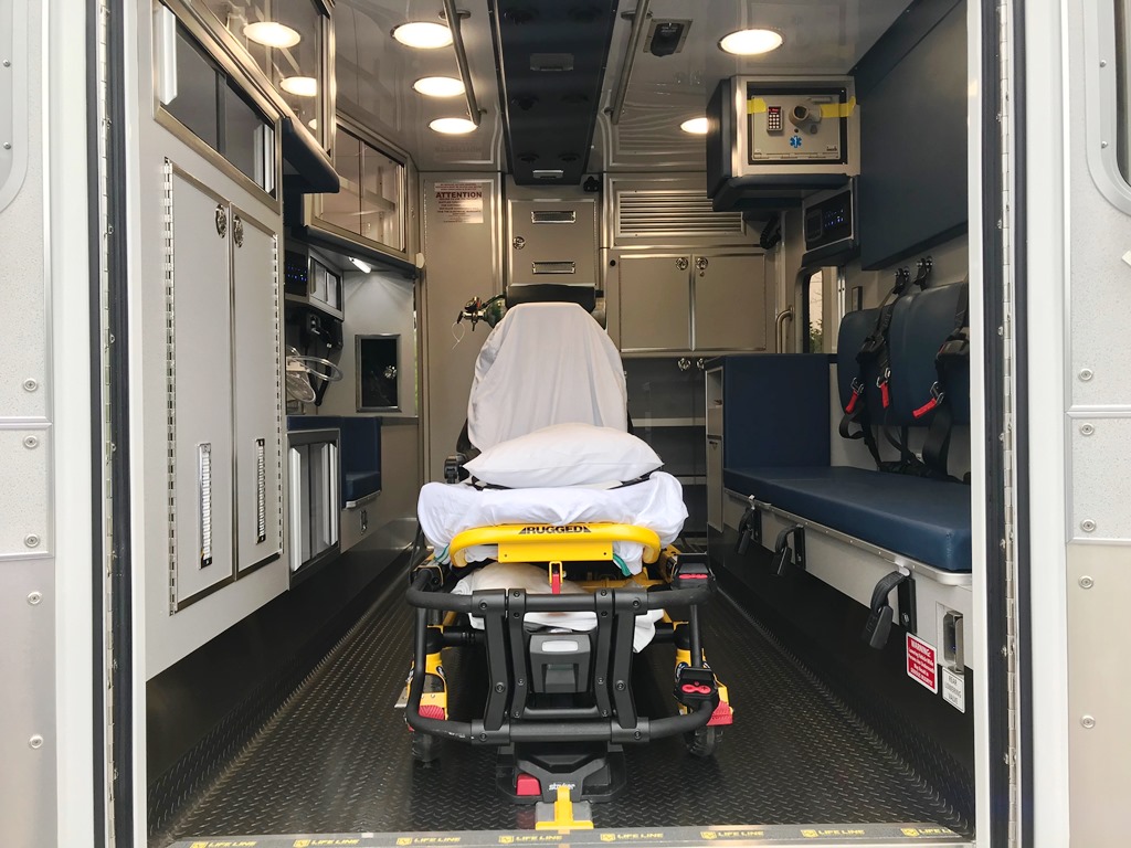 Middlesex-Life-Line-Ambulance-14