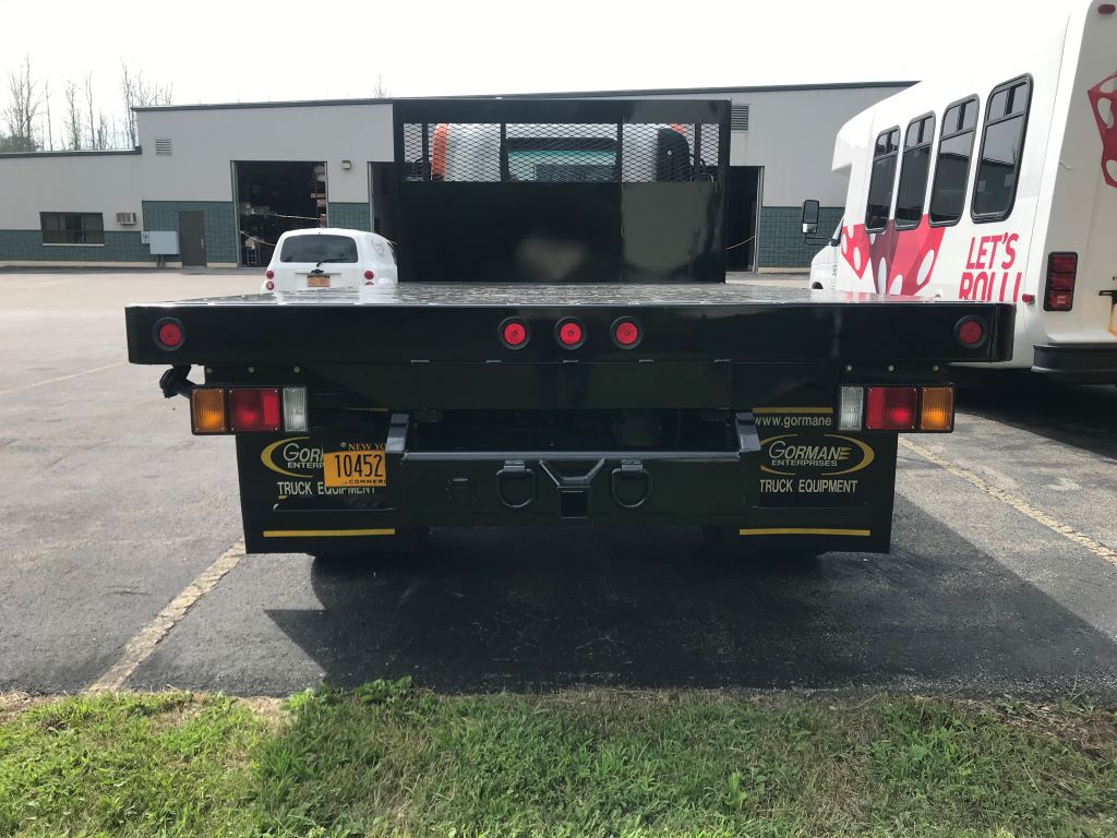 Vinyl-Outlet-Flatbed-Truck-6