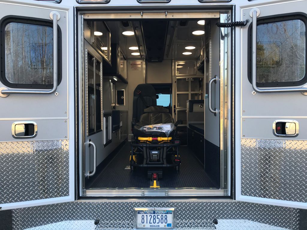 Waddington-Life-Line-Ambulance-13