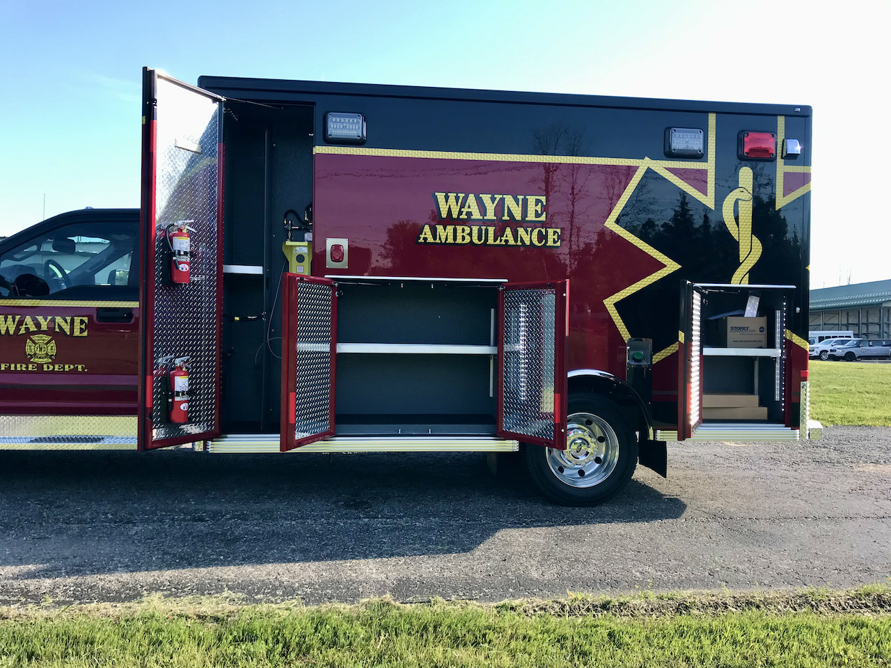 Wayne-Life-Line-Ambulance-10