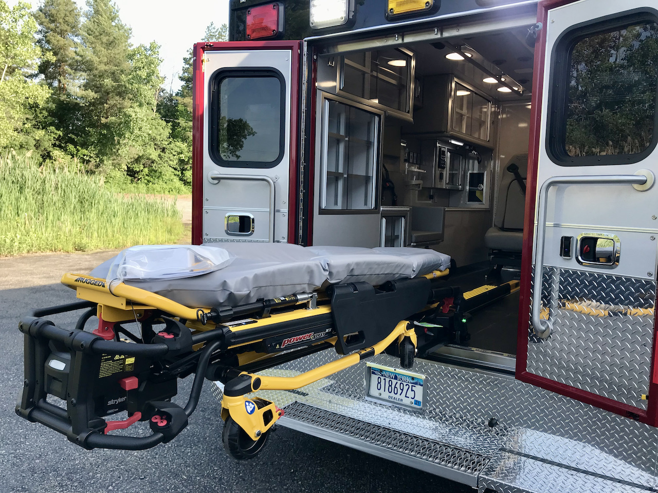Wayne-Life-Line-Ambulance-17