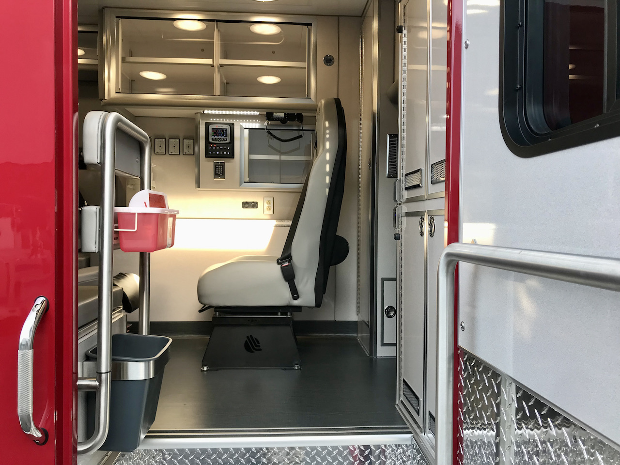 Wayne-Life-Line-Ambulance-21
