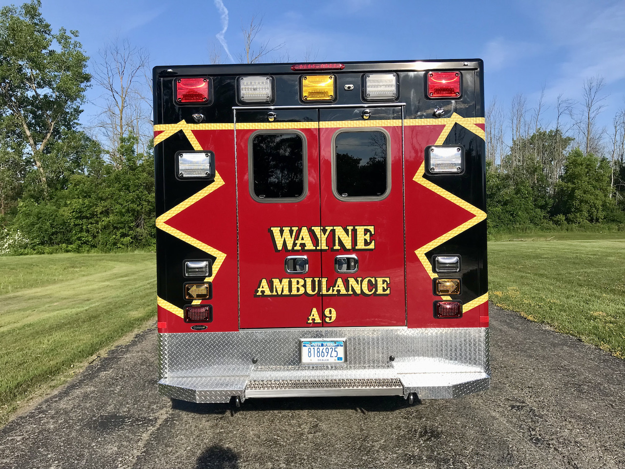 Wayne-Life-Line-Ambulance-8
